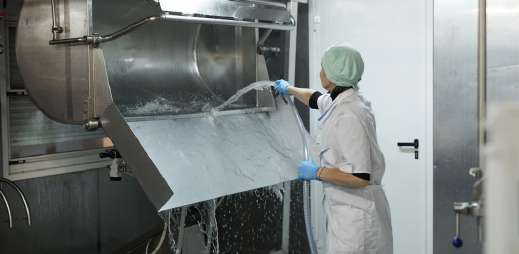 Equipment and Machinery Cleaners